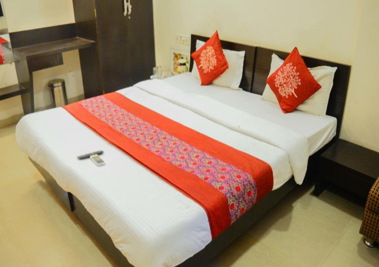 Hotel Royal Palace - 150 Meters From Mahakal Temple Ujjain Extérieur photo